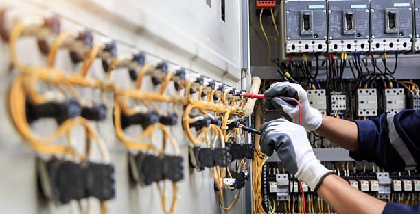 Professional Electrician technician working in Dellwood, MO